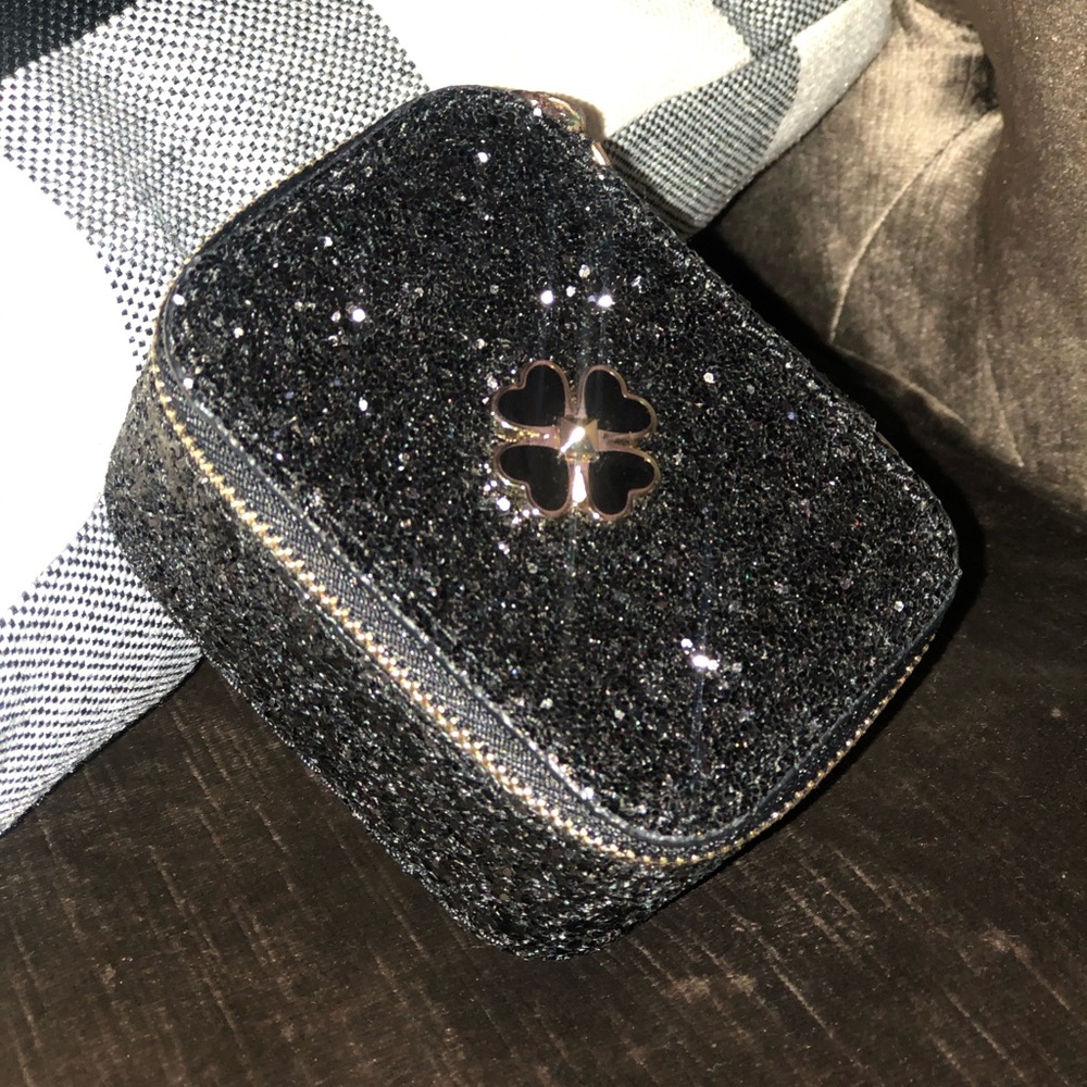 🖤🖤Kate Spade Odette Glitter Jewelry Holder🖤🖤